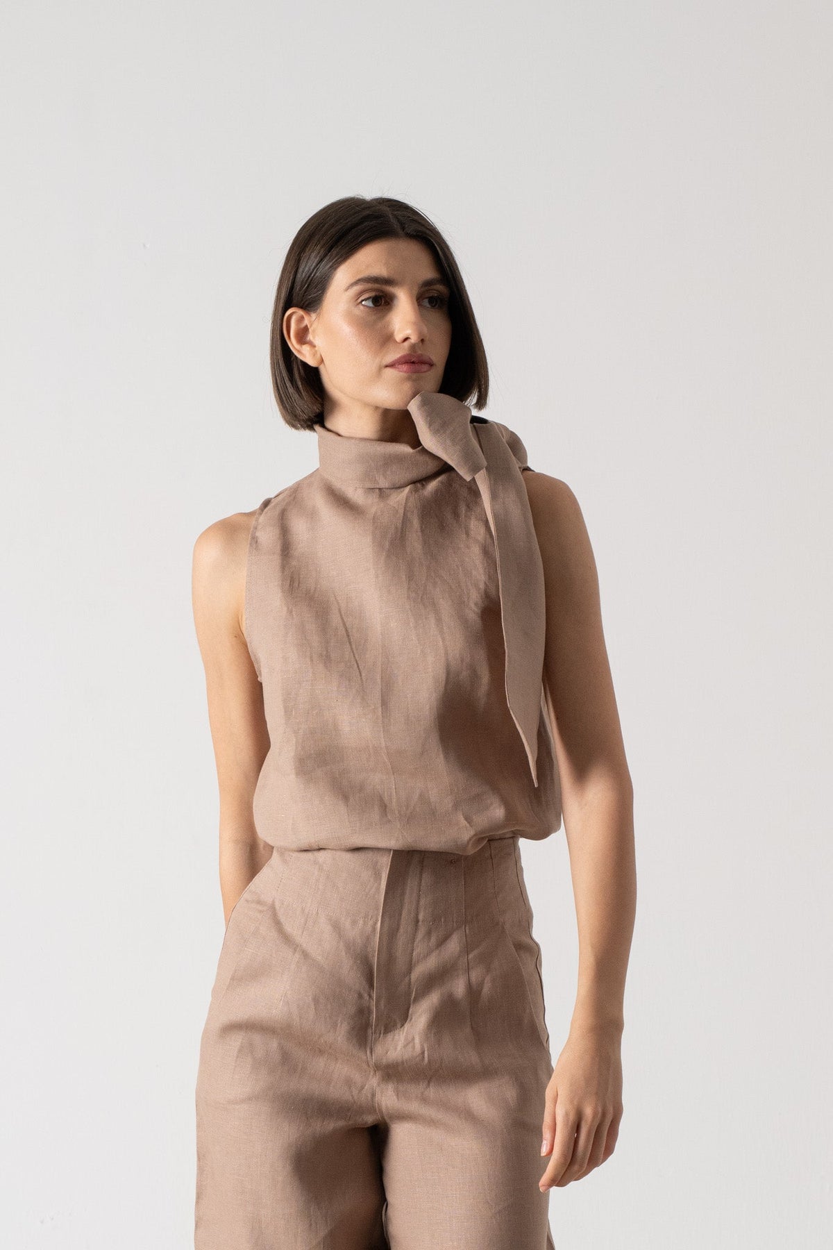 Axel Tie Top Mocha-Taupe Luxmii