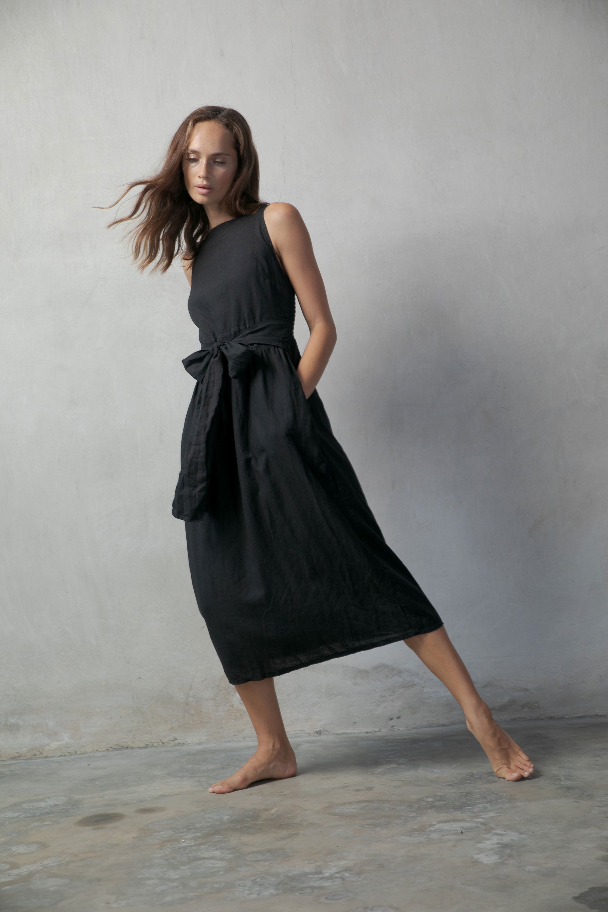 Farfalla Linen Midi Dress Black Luxmii