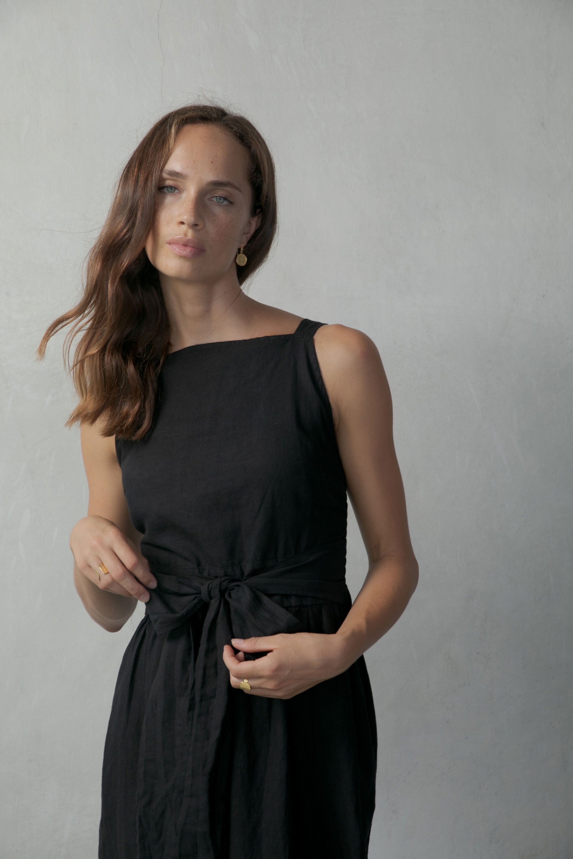 Farfalla Linen Midi Dress Black Luxmii