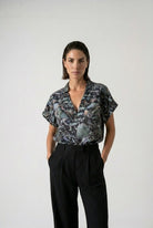 Collo Alto Top Najeon Print Vol. II Luxmii