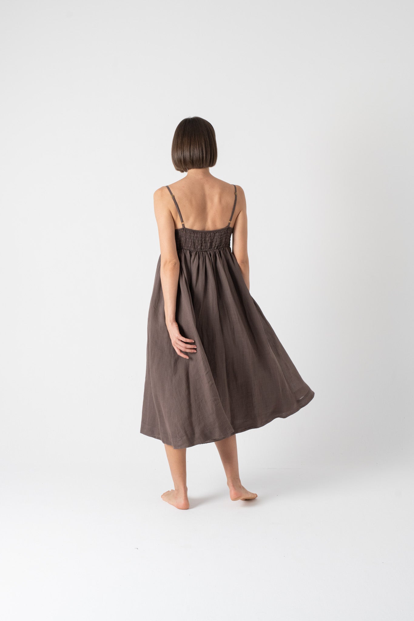 Dress 2 in Ramie brown Luxmii
