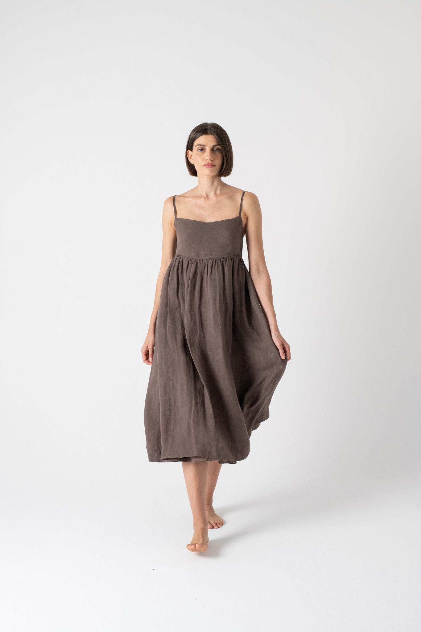 Dress 2 in Ramie brown Luxmii