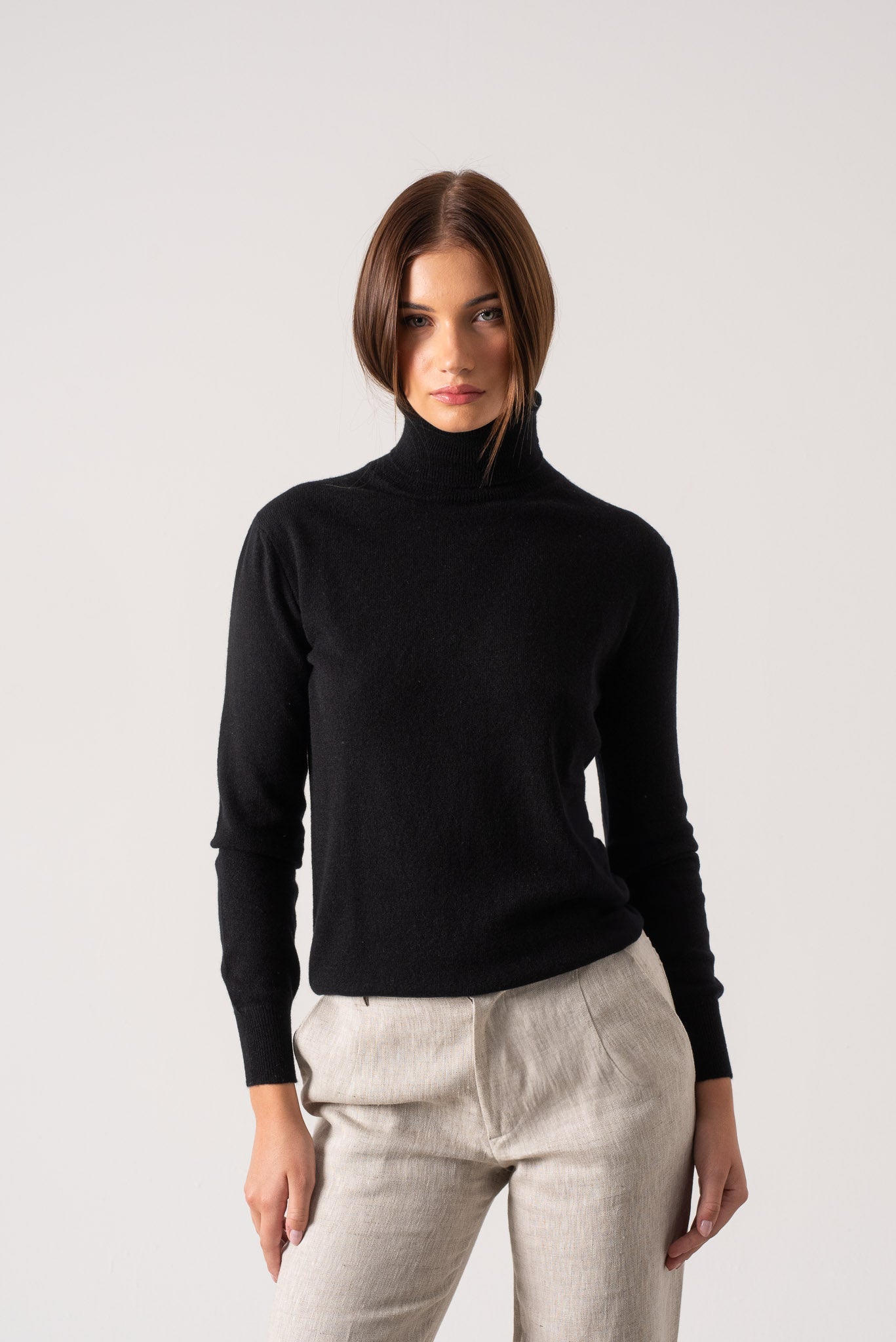 Ombra Cashmere Turtleneck Sweater Black Luxmii