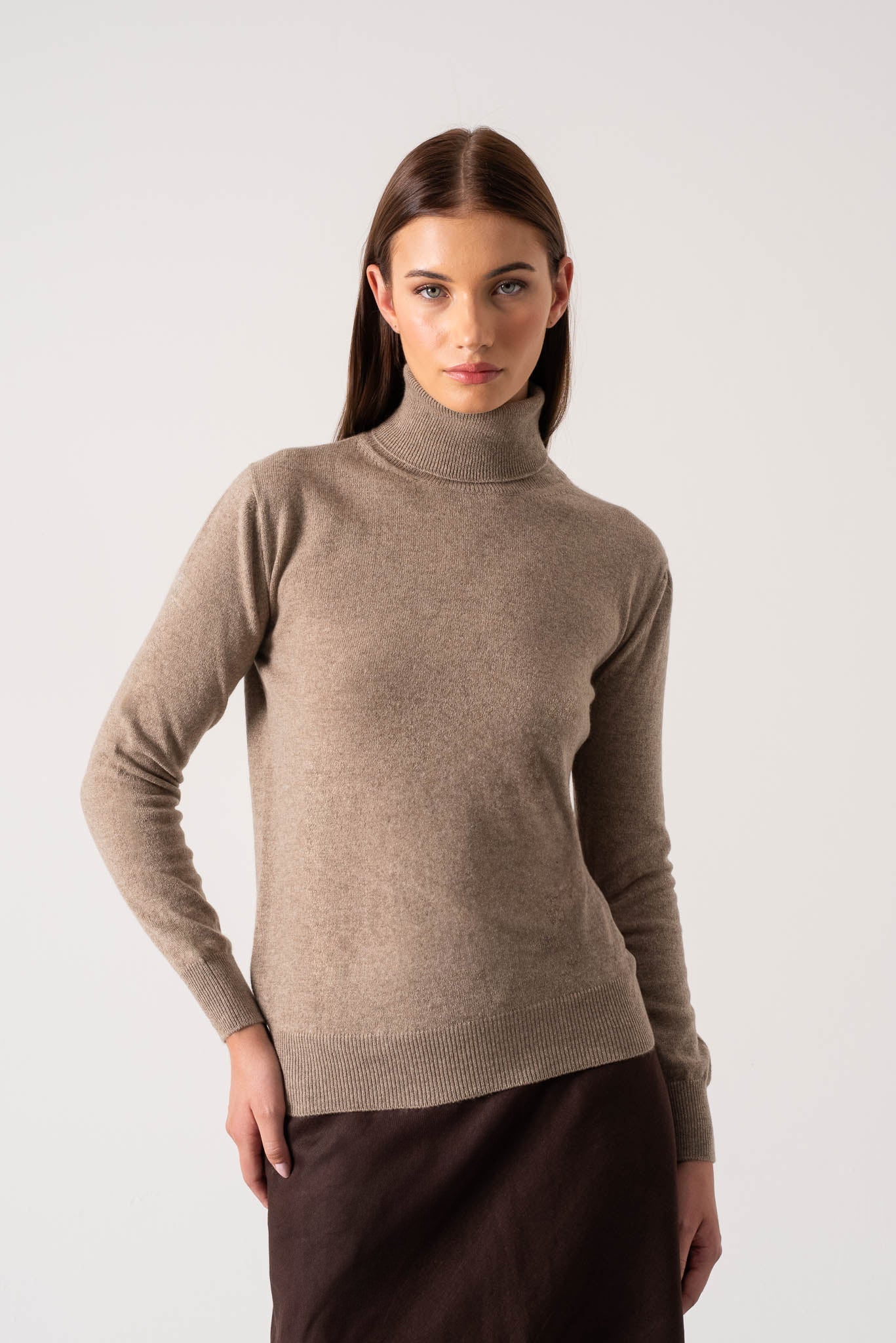 Ombra Cashmere Turtleneck Sweater Taupe Luxmii