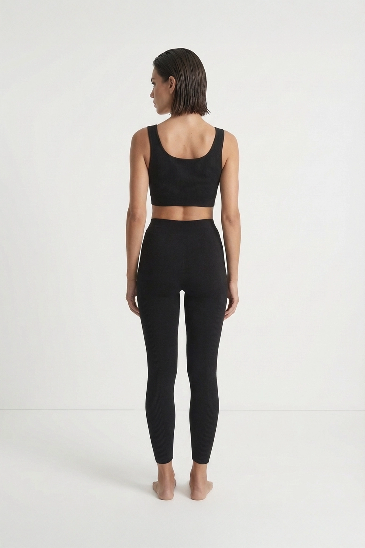 Ribbed Knit Mouvement Crop Top Luxmii