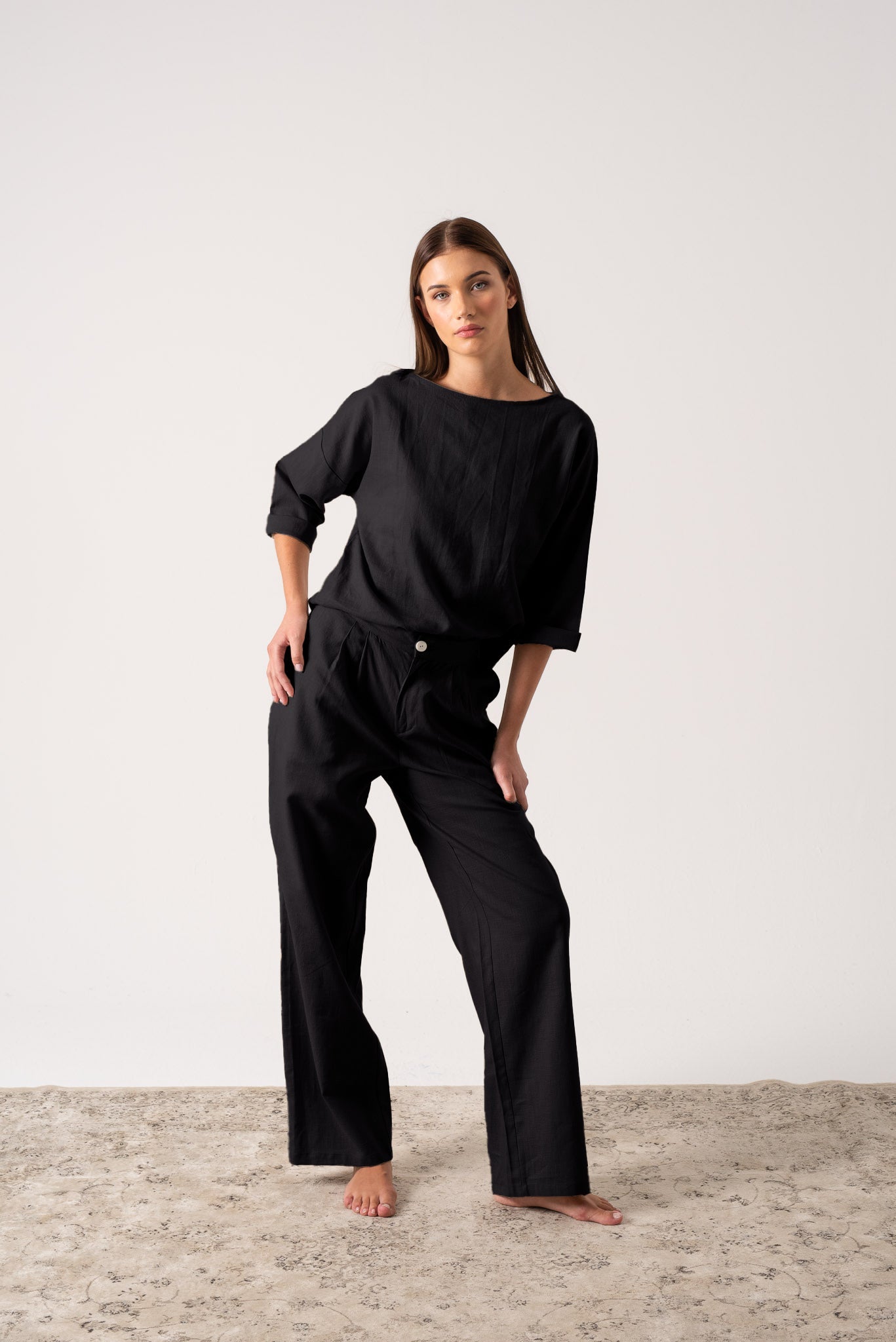 Xanthe Linen Top Black Luxmii